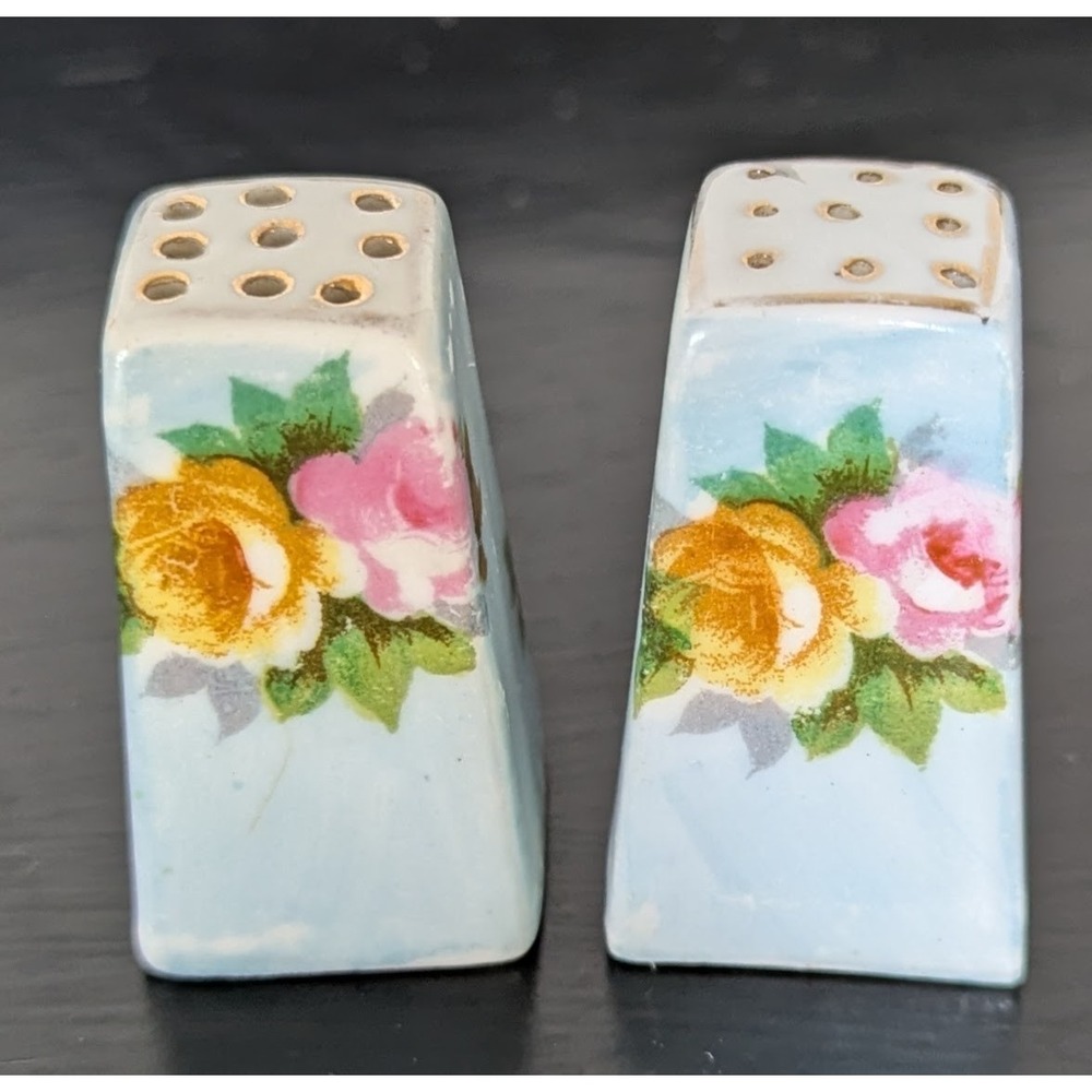 VTG Hand Painted Petite Salt & Pepper Shaker Set Blue‎ With Pink &Yellow Roses